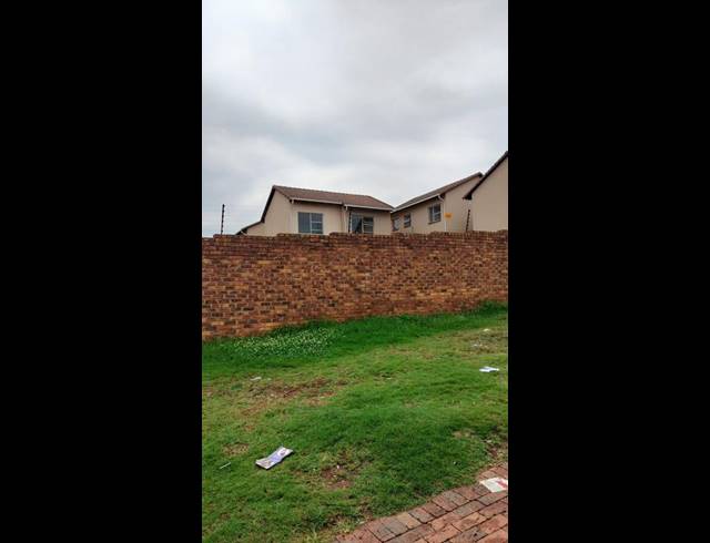 2 BEDROOM TOWNHOUSE FOR SALE IN NATURENA